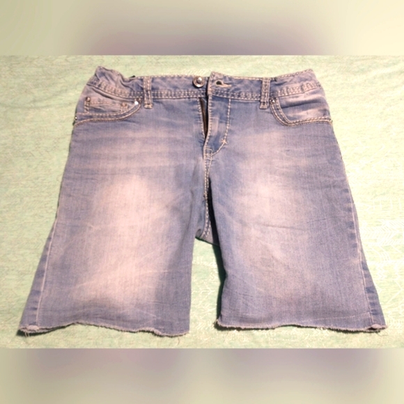 Adjustable Jean Shorts with Crystals - Picture 6 of 6